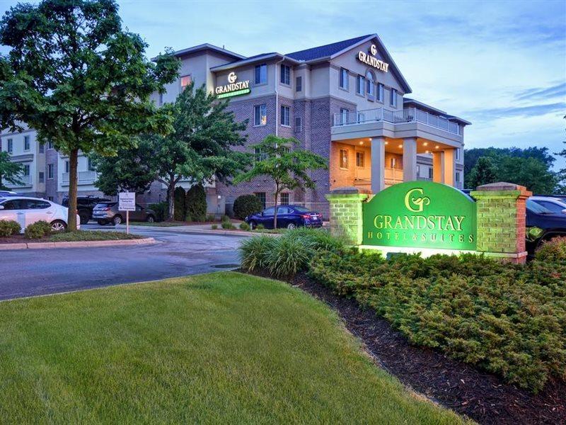 Grandstay Hotel & Suites La Crosse Exterior photo